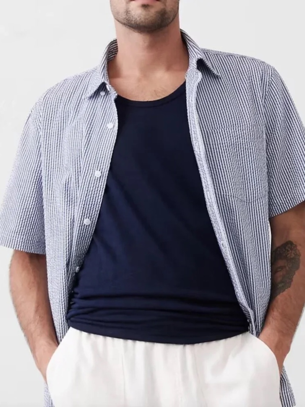 Banana Republic Men's Standard-Fit Seersucker Shirt | Navy/White | M